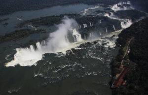4 - Vista aérea do Parque Nacional do Iguaçu - Crédito Cataratas do Iguaçu S.A